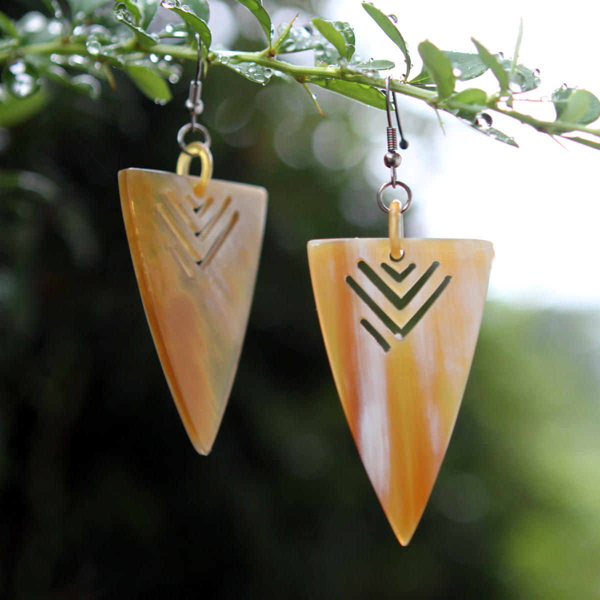 Ethnic earrings, handmade from natural horn, fair trade horn jewelry